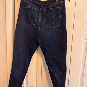 American Eagle Super High Rise Jegging. Dark wash. Size 16 Regular. Worn 1x.